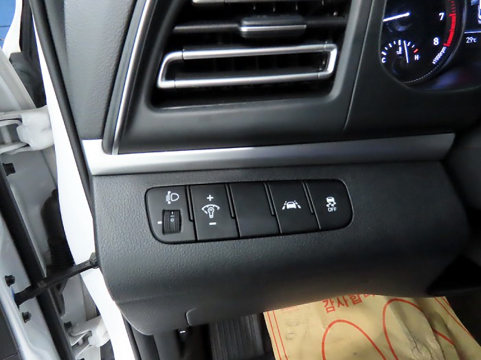 2f621fcfbb59d41697d0c2fa92fc0c19_1756215