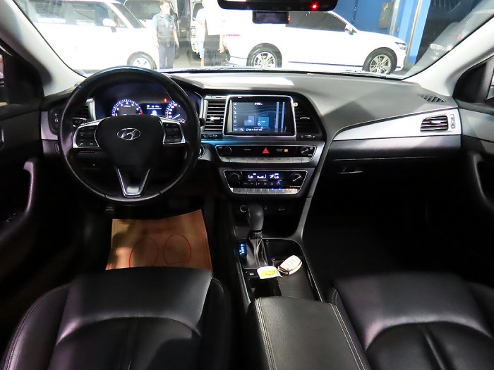 4d1c7dfb68f96368530d48dcaf01d8b9_1760419